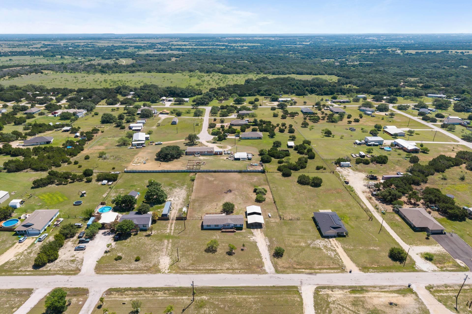 901 Thousand Oaks Trail Liberty Hill TX 78642