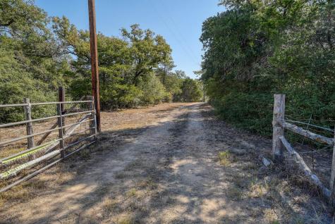 181 Lockwood Road Red Rock TX 78662
