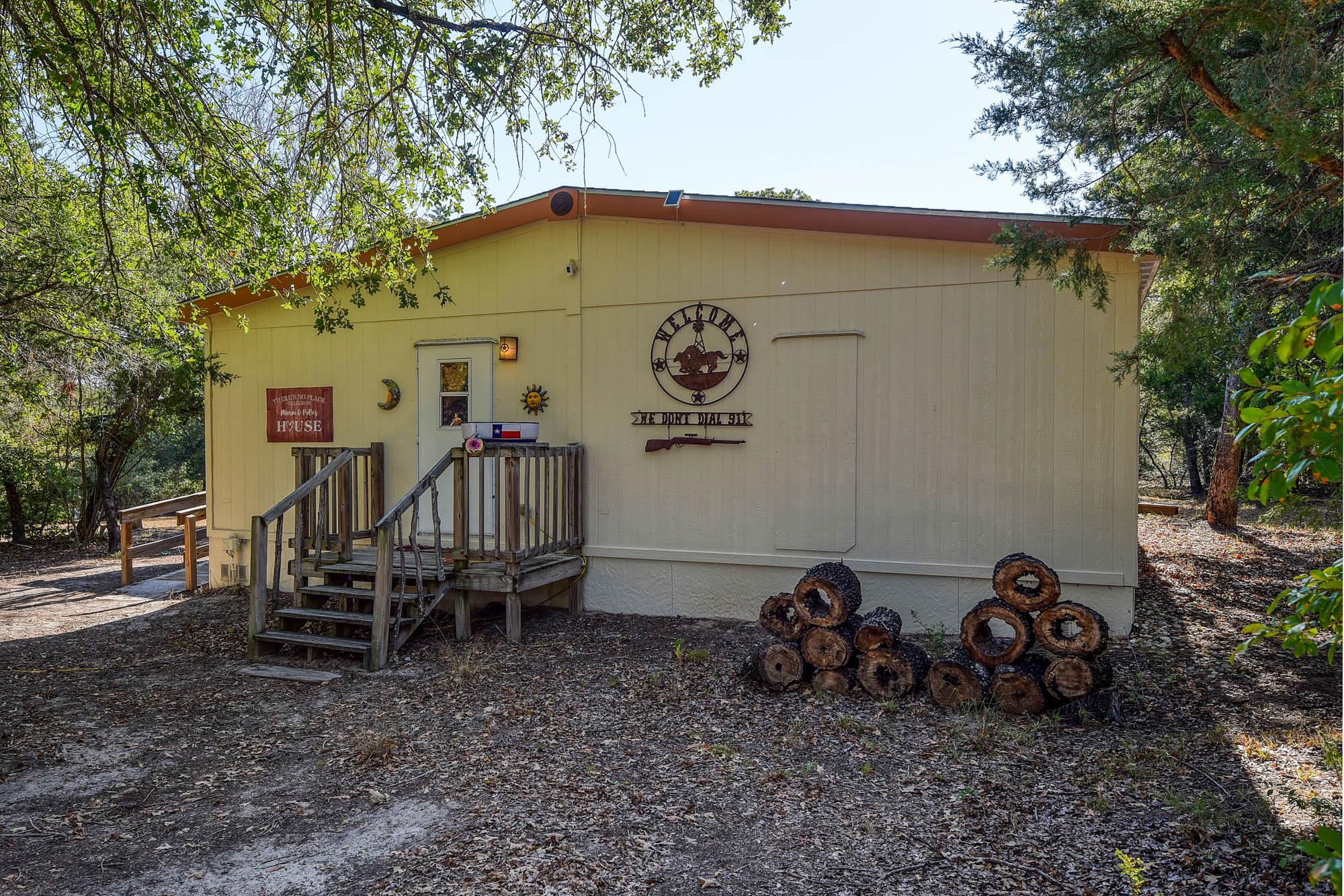 181 Lockwood Road Red Rock TX 78662