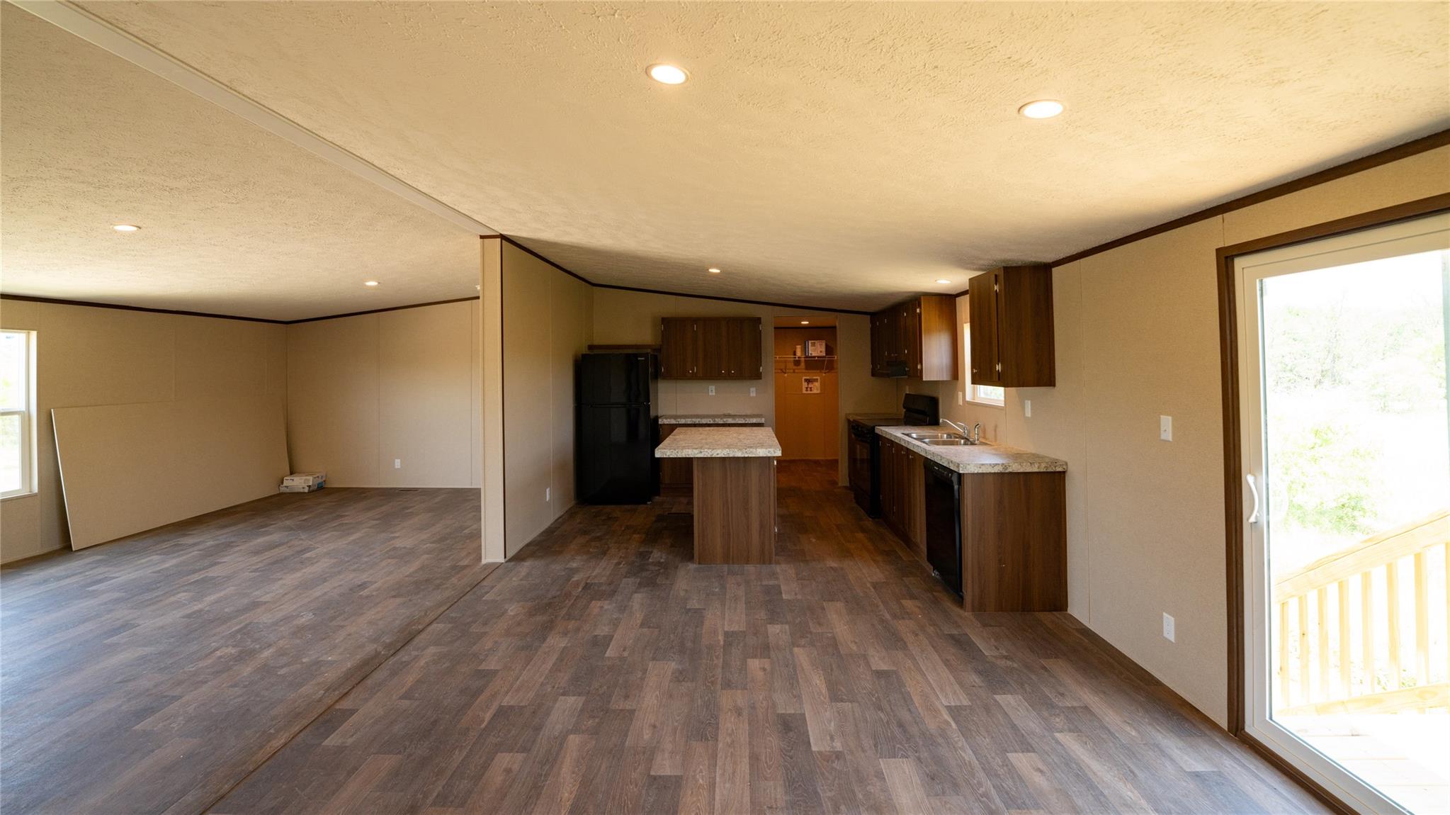 1121 Callihan Road Luling TX 78648