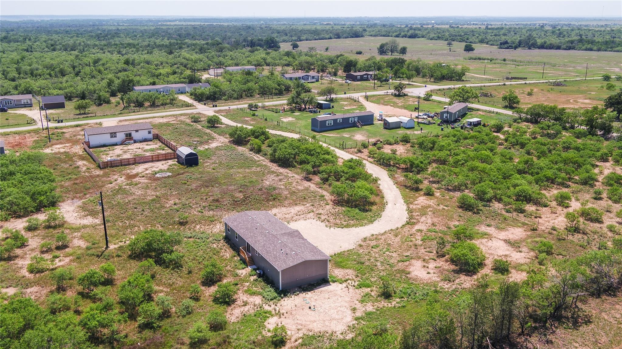 1121 Callihan Road Luling TX 78648