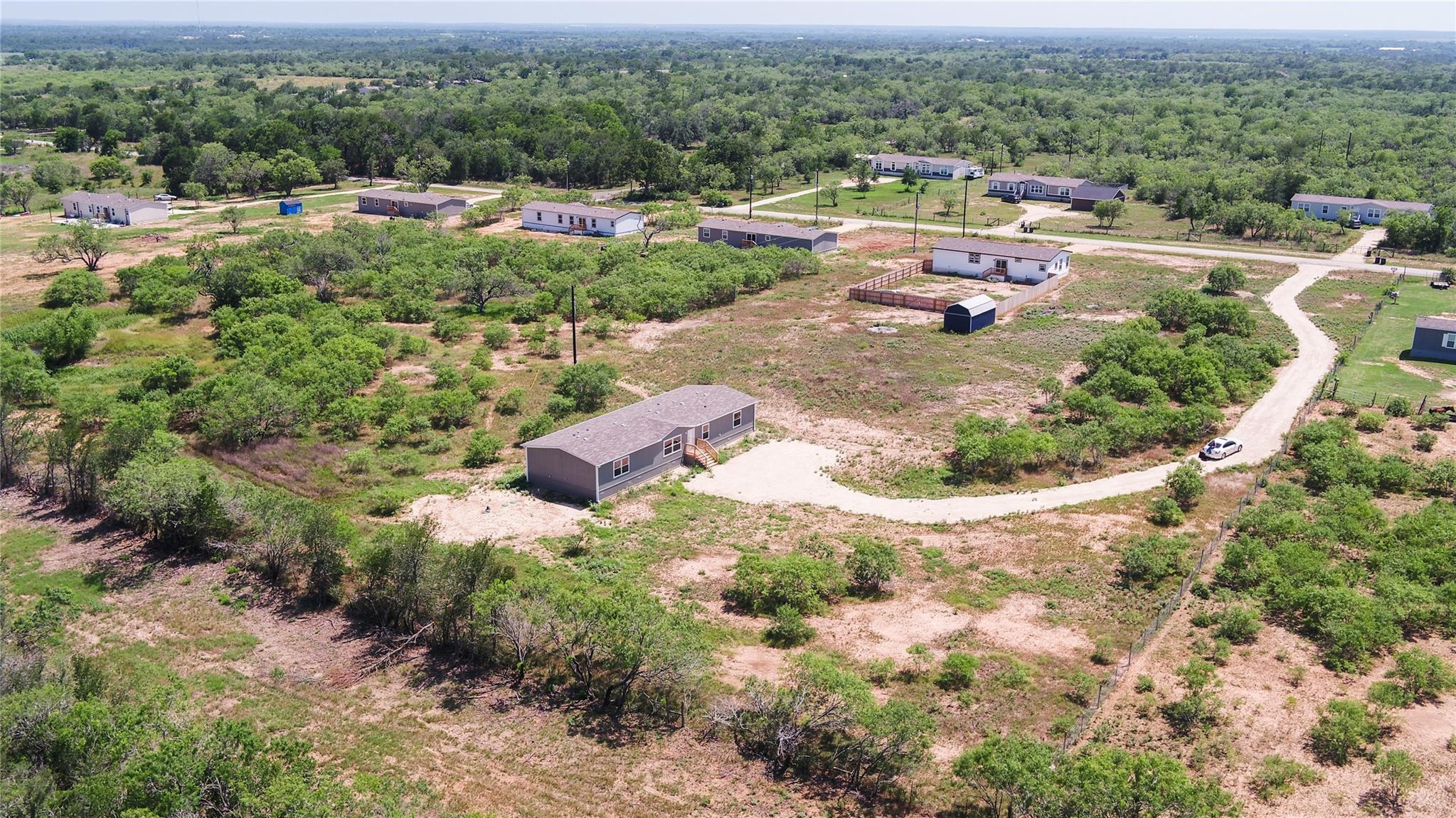 1121 Callihan Road Luling TX 78648