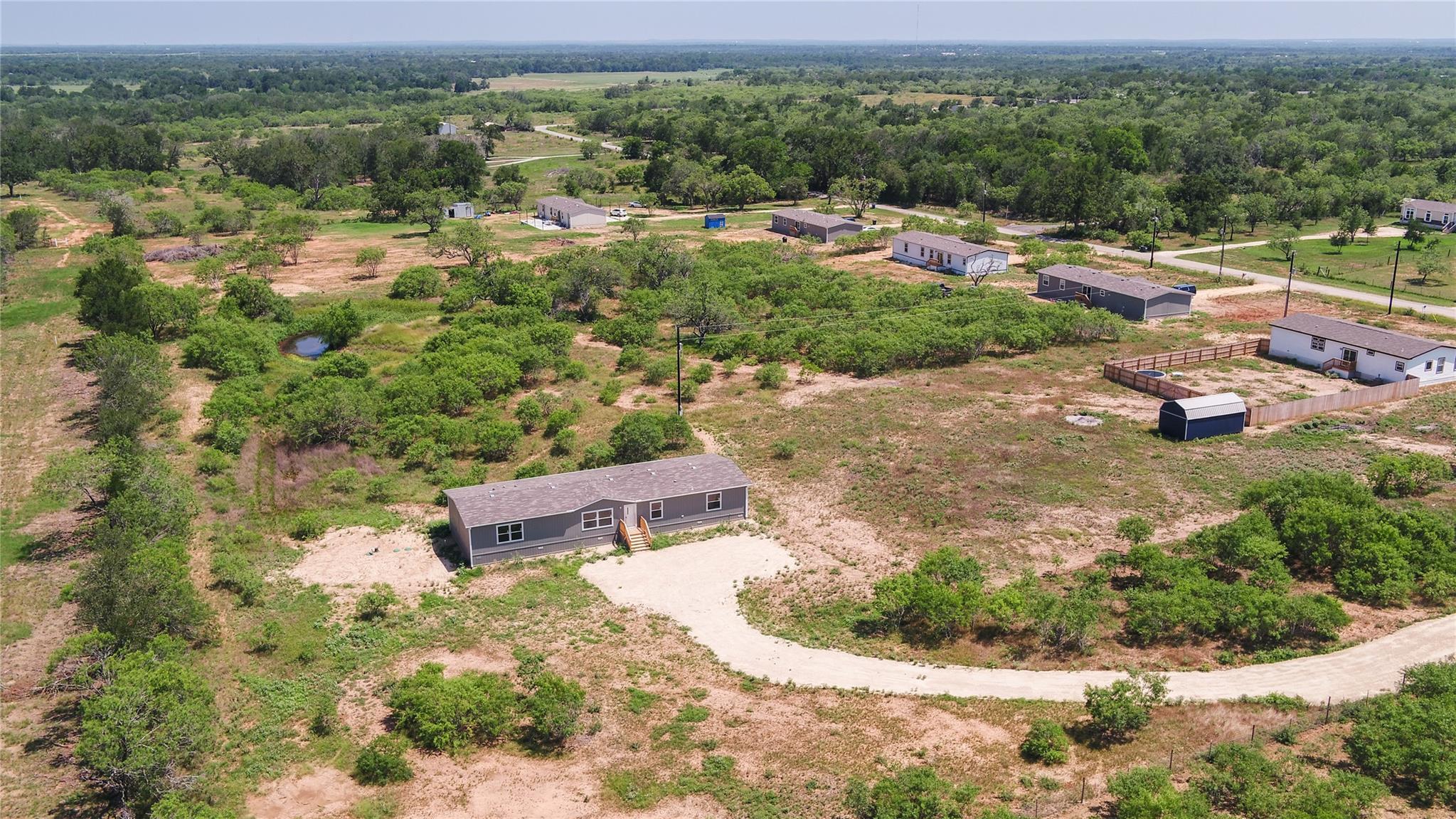 1121 Callihan Road Luling TX 78648