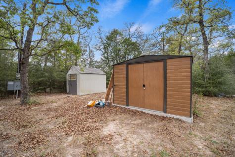 1319 County Road C Lexington TX 78947