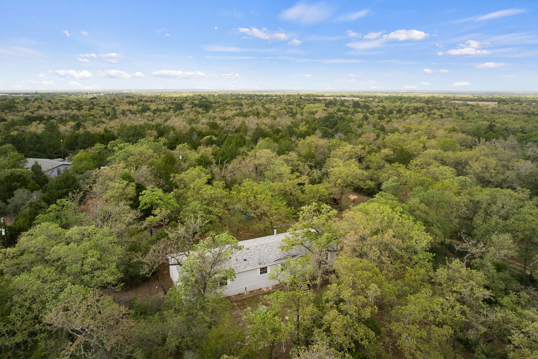 1319 County Road C Lexington TX 78947