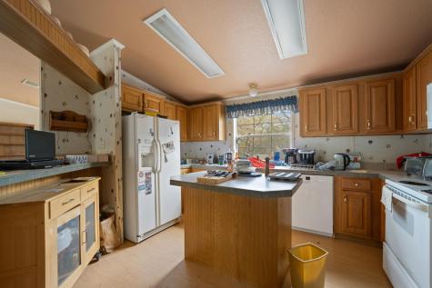 1319 County Road C Lexington TX 78947