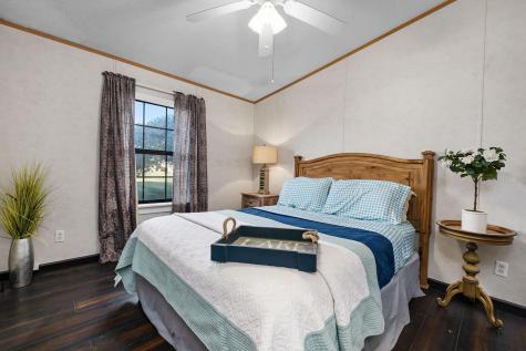 1761 Lcr 822 Groesbeck TX 76642