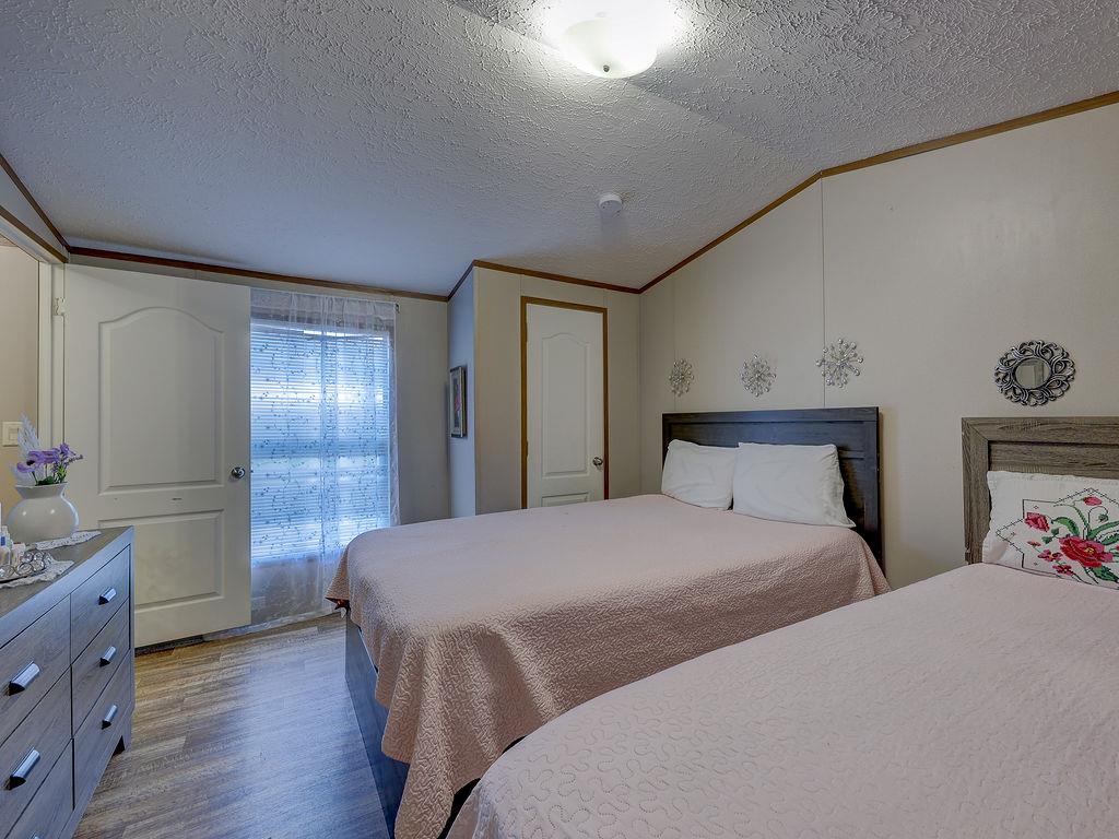 230 Gato Road Cedar Creek TX 78612