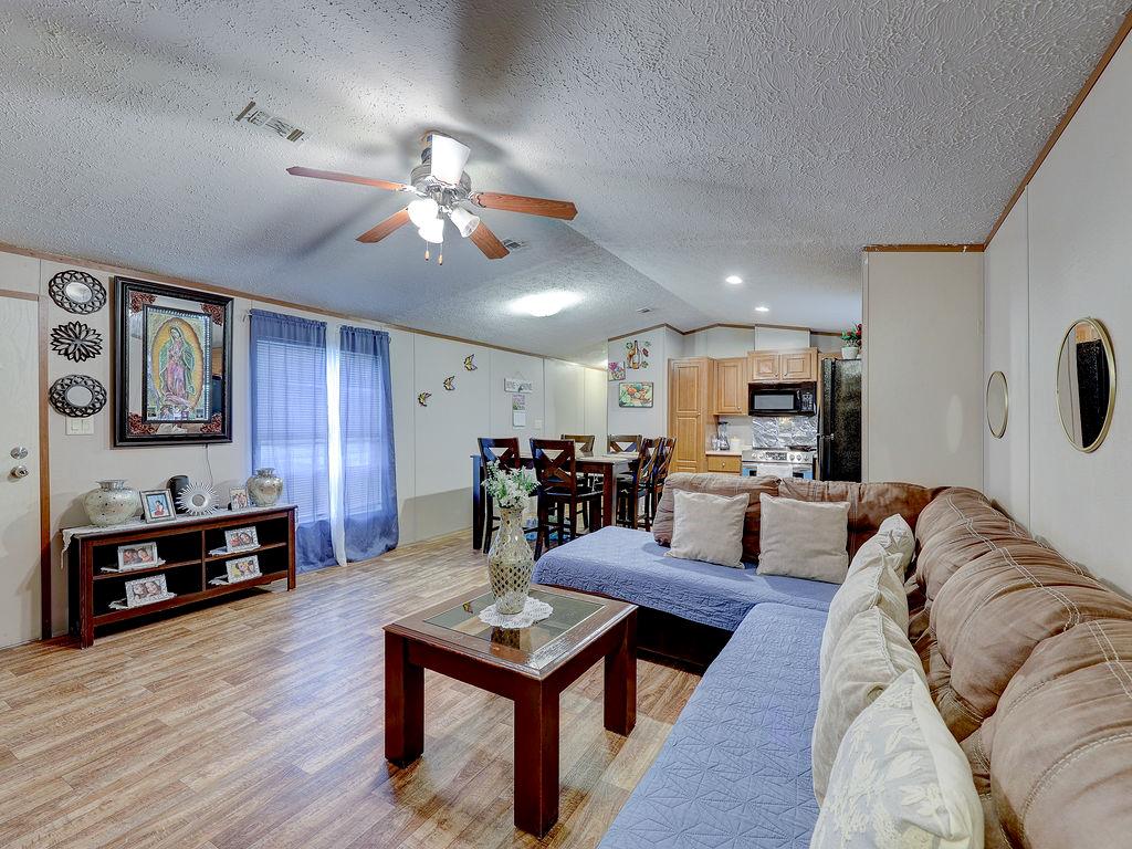 230 Gato Road Cedar Creek TX 78612