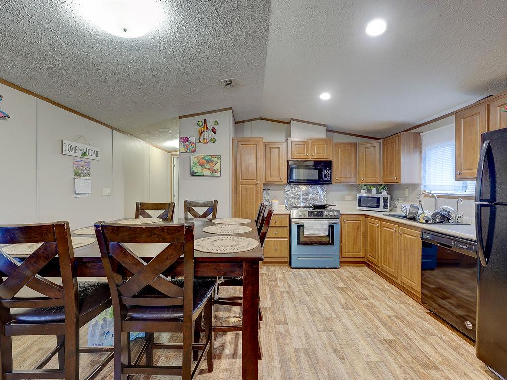 230 Gato Road Cedar Creek TX 78612