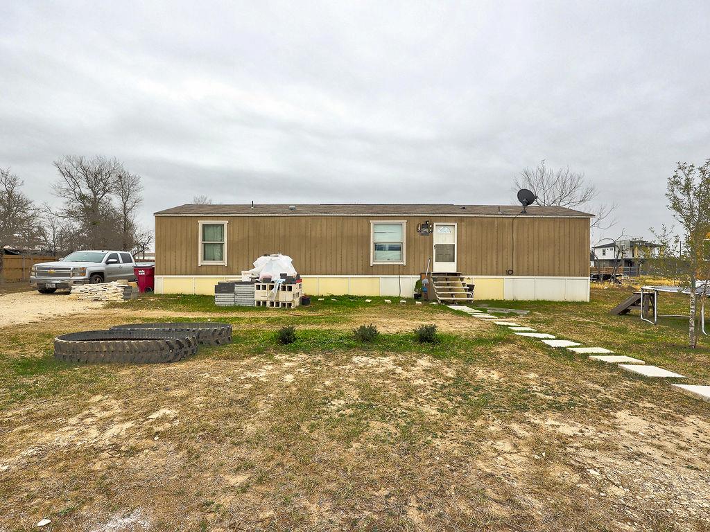 230 Gato Road Cedar Creek TX 78612