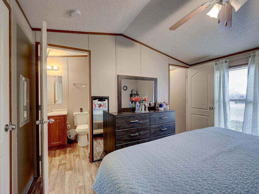 230 Gato Road Cedar Creek TX 78612