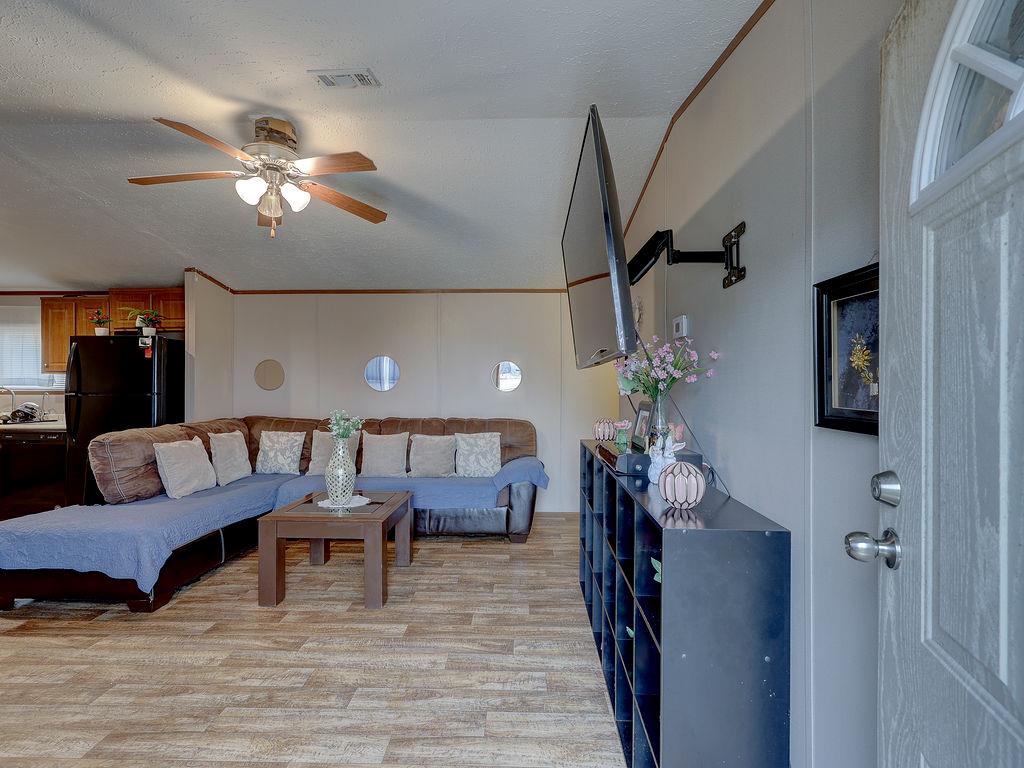 230 Gato Road Cedar Creek TX 78612