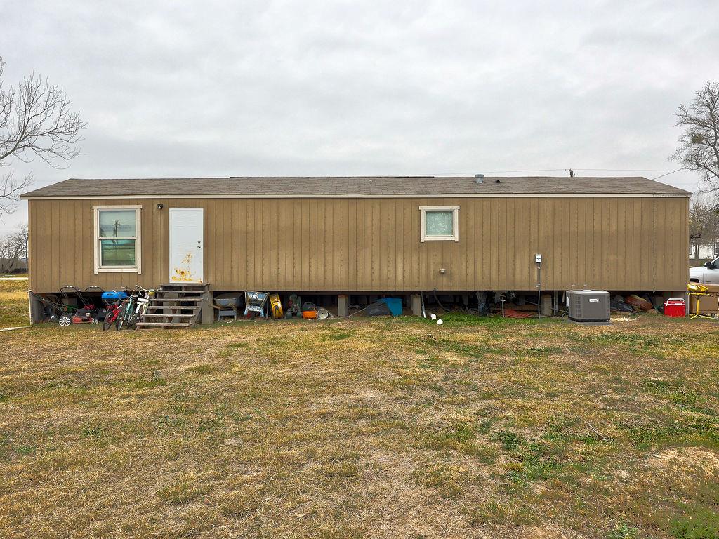 230 Gato Road Cedar Creek TX 78612