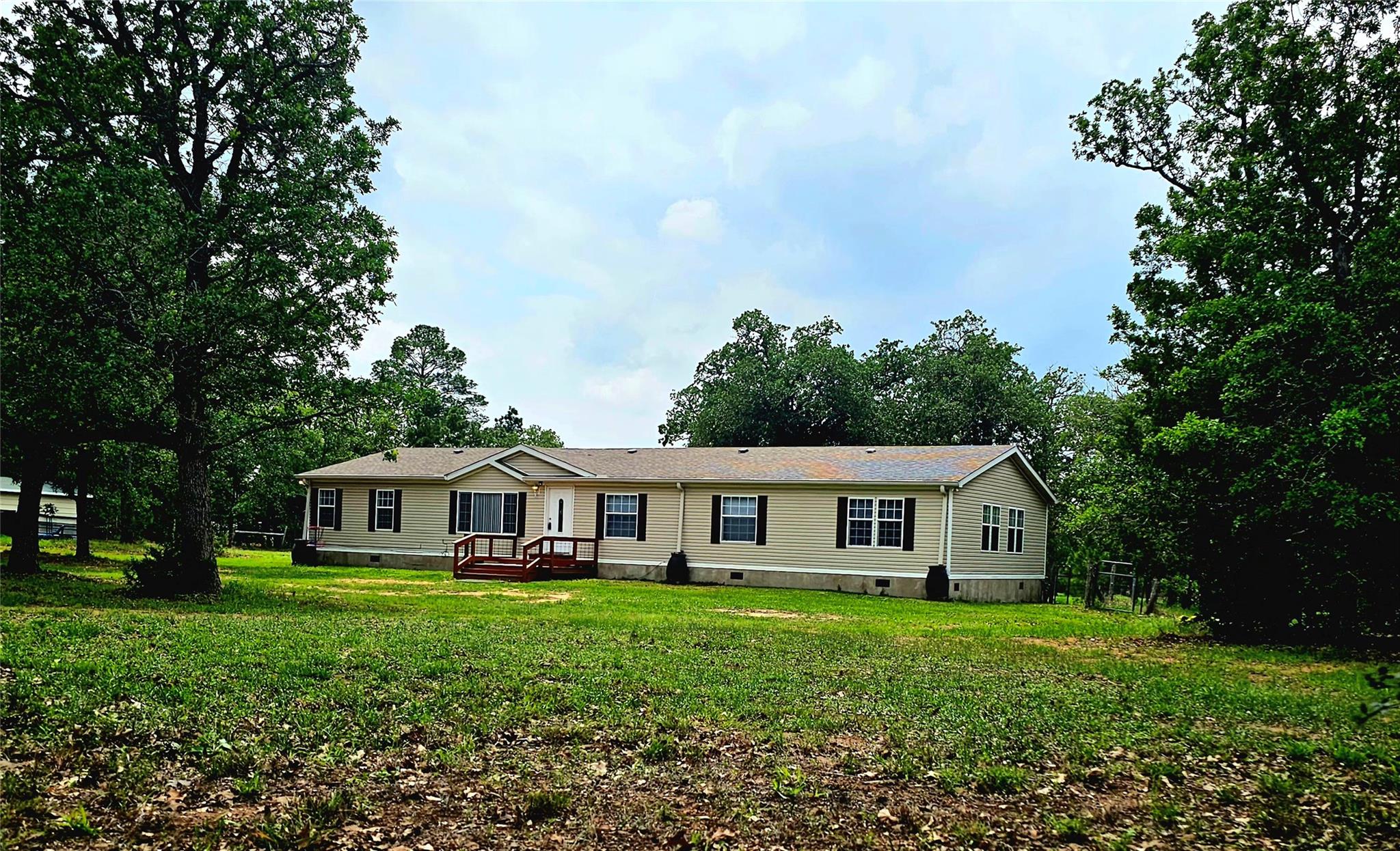 552 S Old Potato Road Paige TX 78659