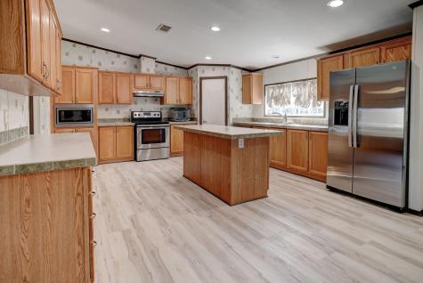 552 S Old Potato Road Paige TX 78659