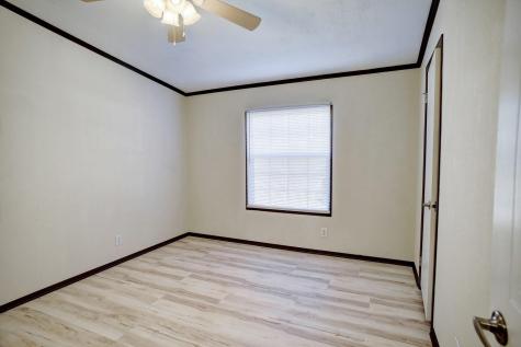 552 S Old Potato Road Paige TX 78659