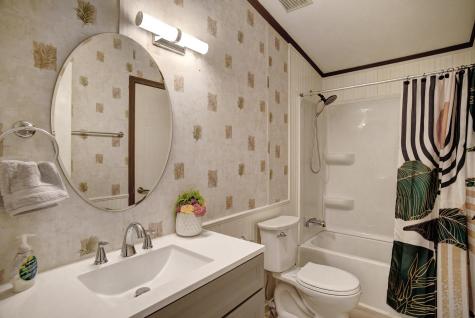 552 S Old Potato Road Paige TX 78659
