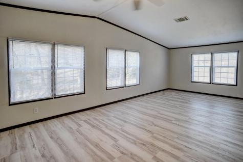 552 S Old Potato Road Paige TX 78659