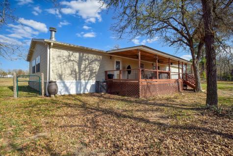 552 S Old Potato Road Paige TX 78659