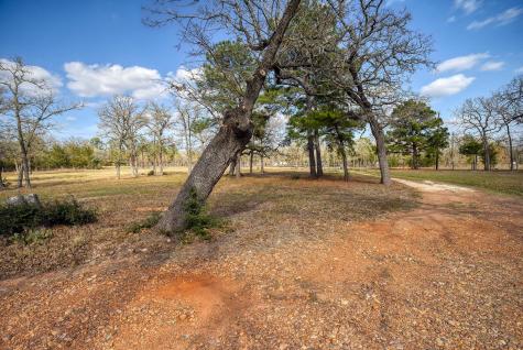 552 S Old Potato Road Paige TX 78659