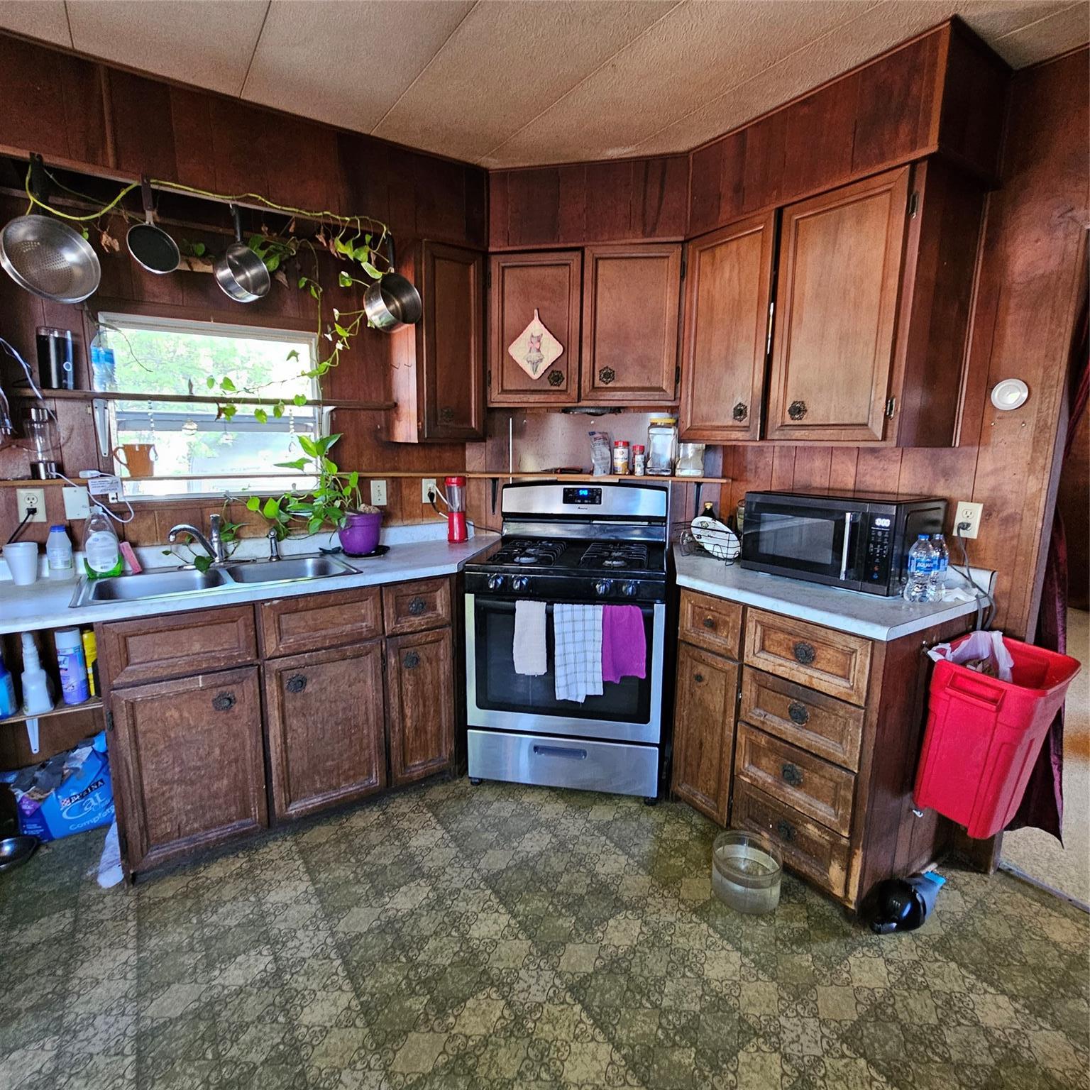 106 Walnut Drive Austin TX 78753