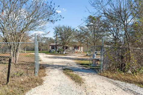 214 The Ranch Road Del Valle TX 78617