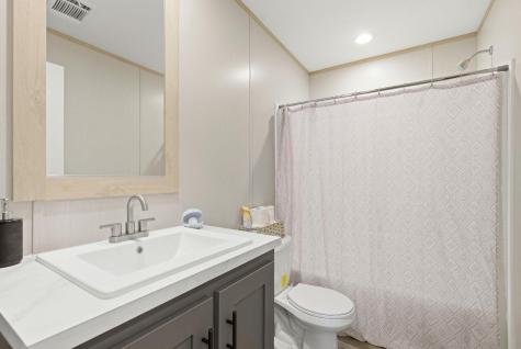 279 Pajarilla Pass Del Valle TX 78617
