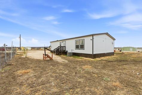 279 Pajarilla Pass Del Valle TX 78617