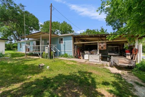 300 Corral Lane Liberty Hill TX 78642