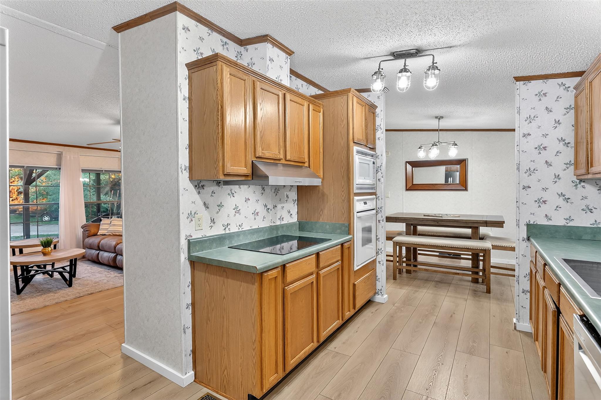 702 Liveoak Road Kingsland TX 78639