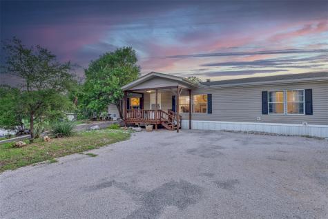 702 Liveoak Road Kingsland TX 78639
