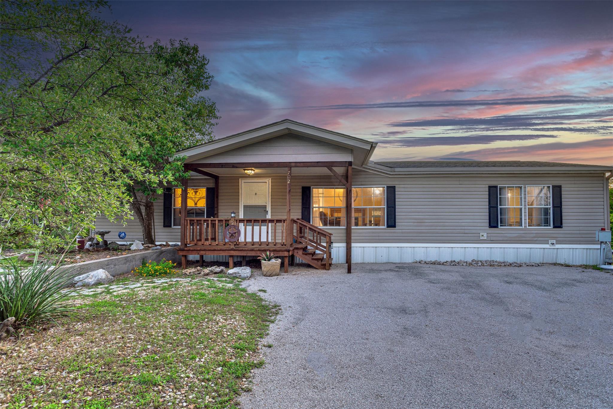 702 Liveoak Road Kingsland TX 78639