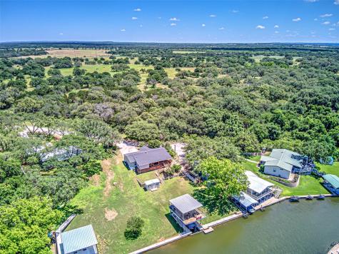 702 Liveoak Road Kingsland TX 78639