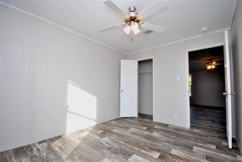 1727 Davis Road Muldoon TX 78949
