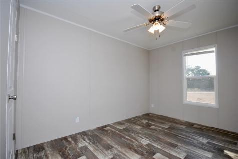 1727 Davis Road Muldoon TX 78949