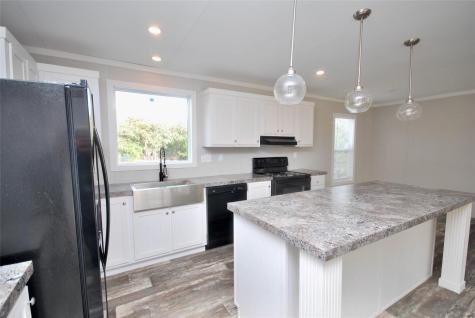 1727 Davis Road Muldoon TX 78949