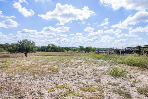2135 Mule Creek Road Harwood TX 78632