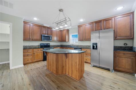 480 Holz Road Niederwald TX 78640