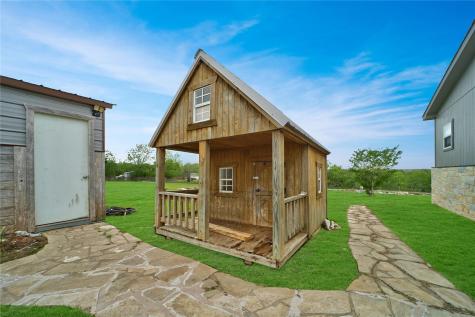 480 Holz Road Niederwald TX 78640