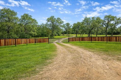7031 Red Rock Road Franklin TX 77856