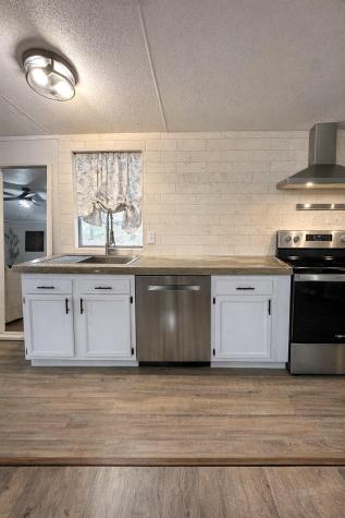 7031 Red Rock Road Franklin TX 77856