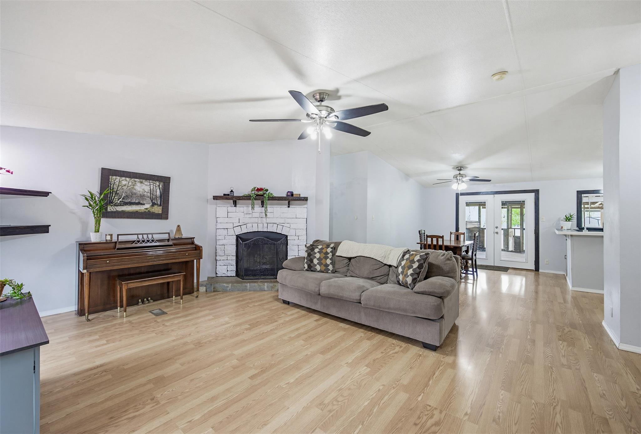 501 Turkey Tree Trail Seguin TX 78155
