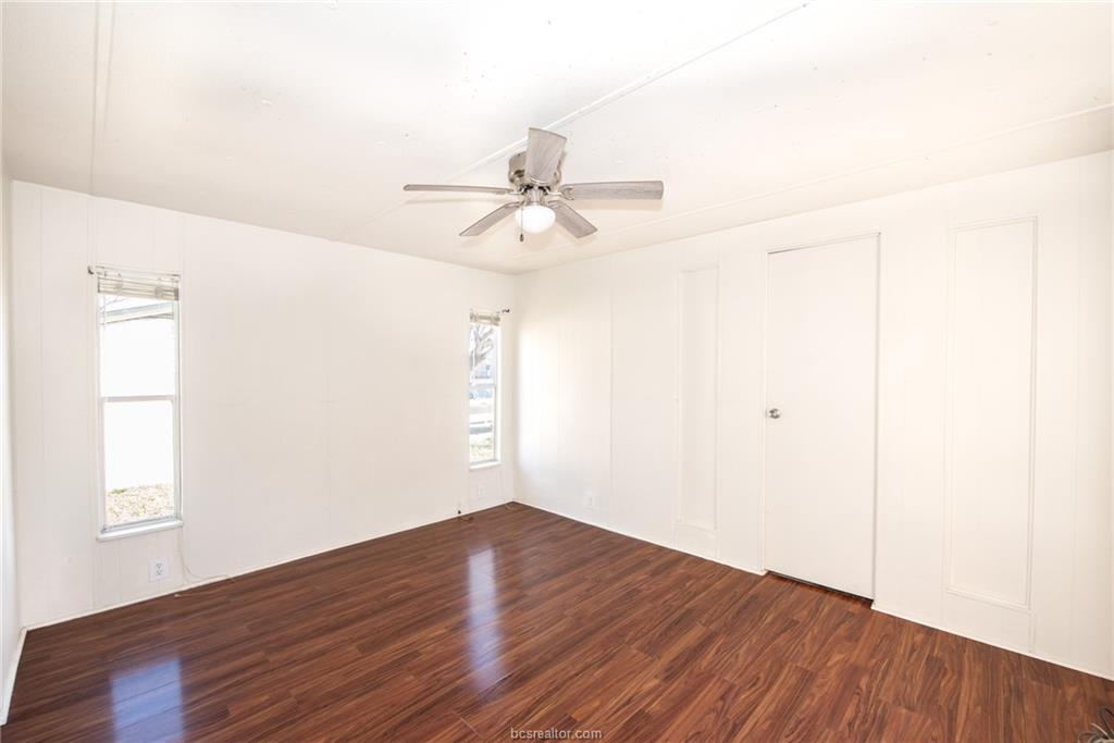806 N Oneal Street Caldwell TX 77836