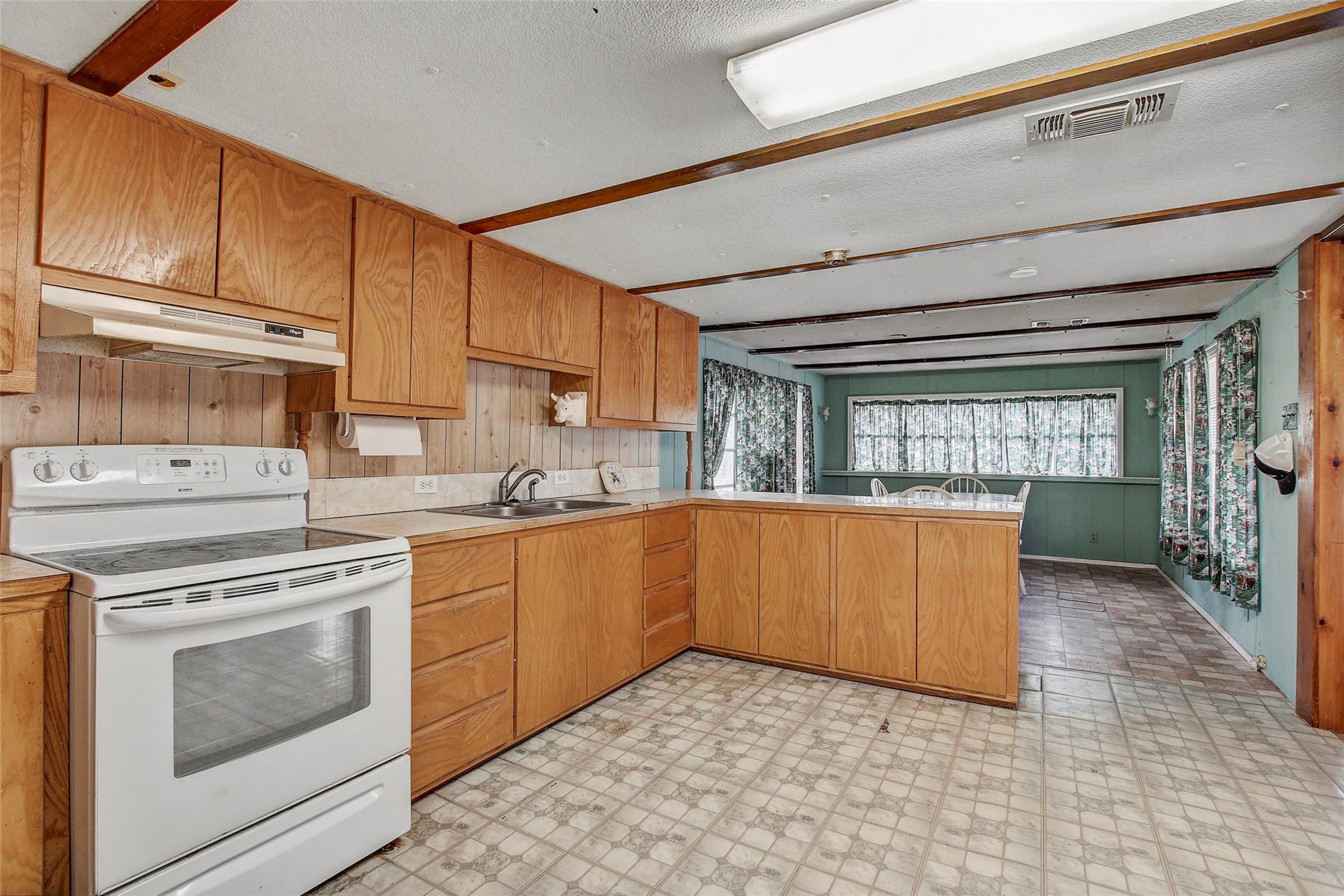 205 Singleton Drive Spicewood TX 78669