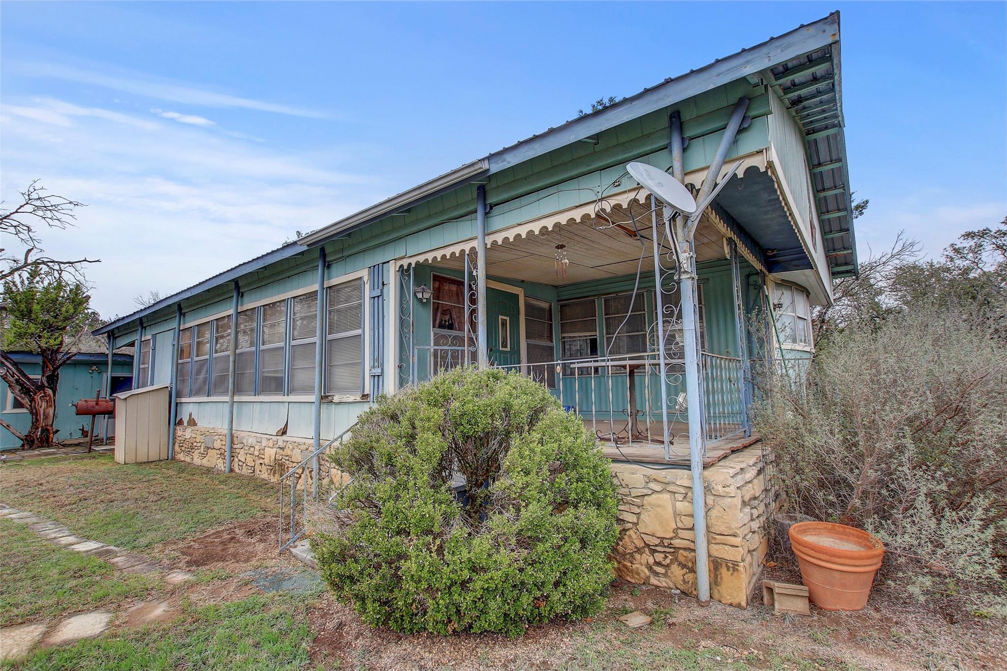 205 Singleton Drive Spicewood TX 78669