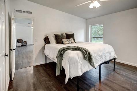 127 Serenity Drive Bastrop TX 78602