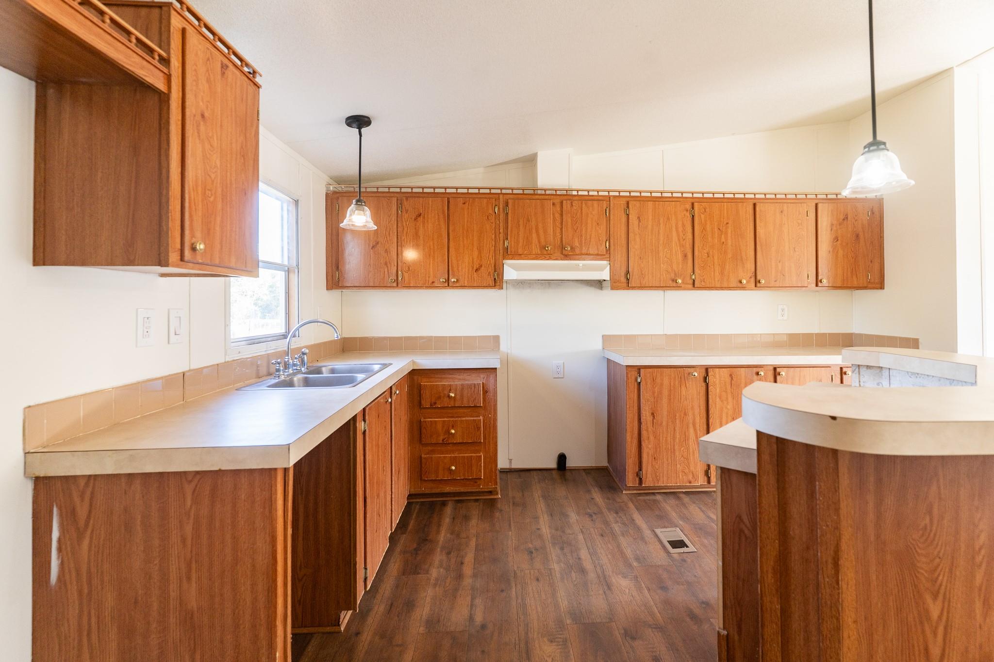 404 S Mill Street Flatonia TX 78941