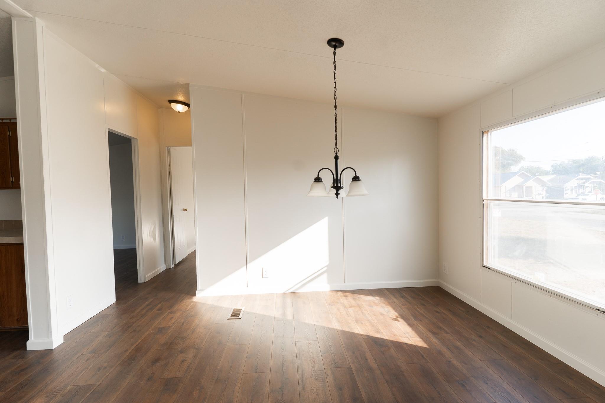 404 S Mill Street Flatonia TX 78941