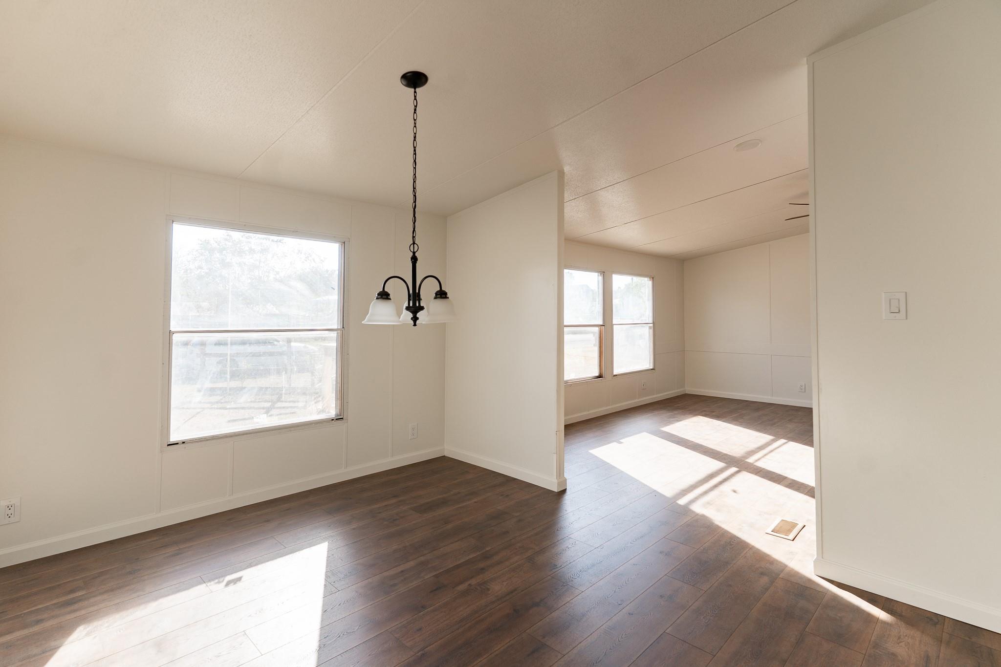 404 S Mill Street Flatonia TX 78941